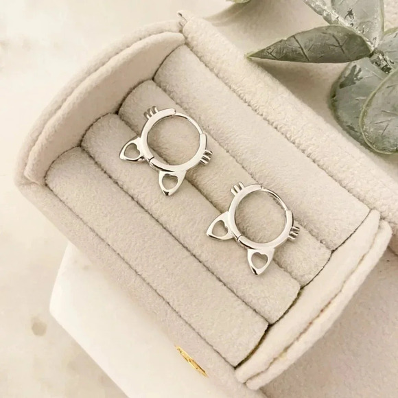 925 Sterling Silver Cat Hoop Earrings Cat Huggie Hoops Small Kitty Cat Earrings - Picture 3 of 7